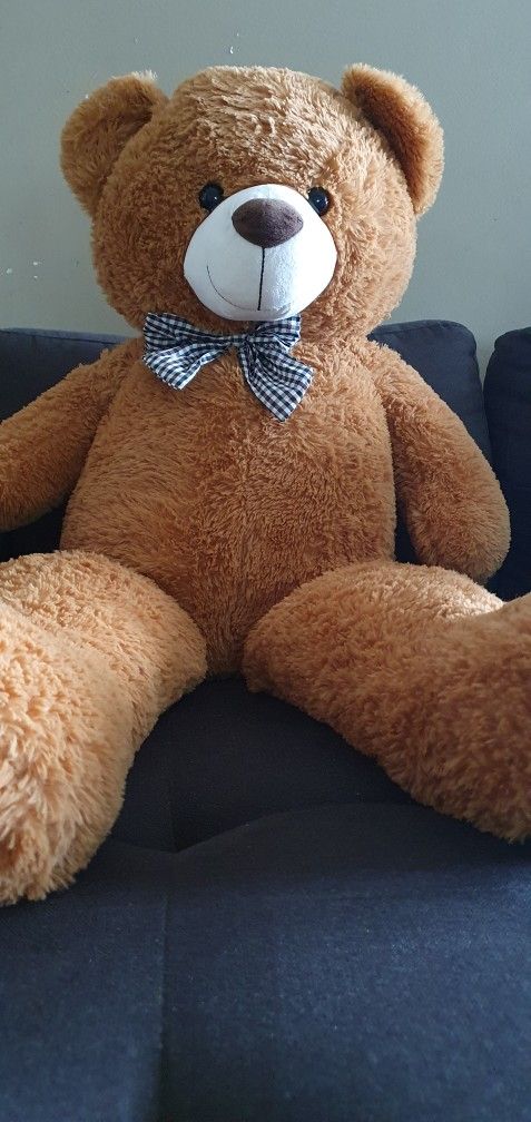 Valentine's day ultra huge Teddy bear