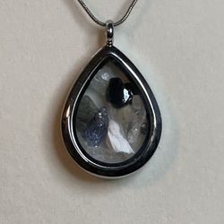 Synergy 12 Crystal Set In Locket Pendant 