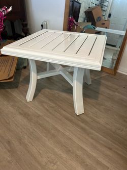 White Lightweight Metal Table