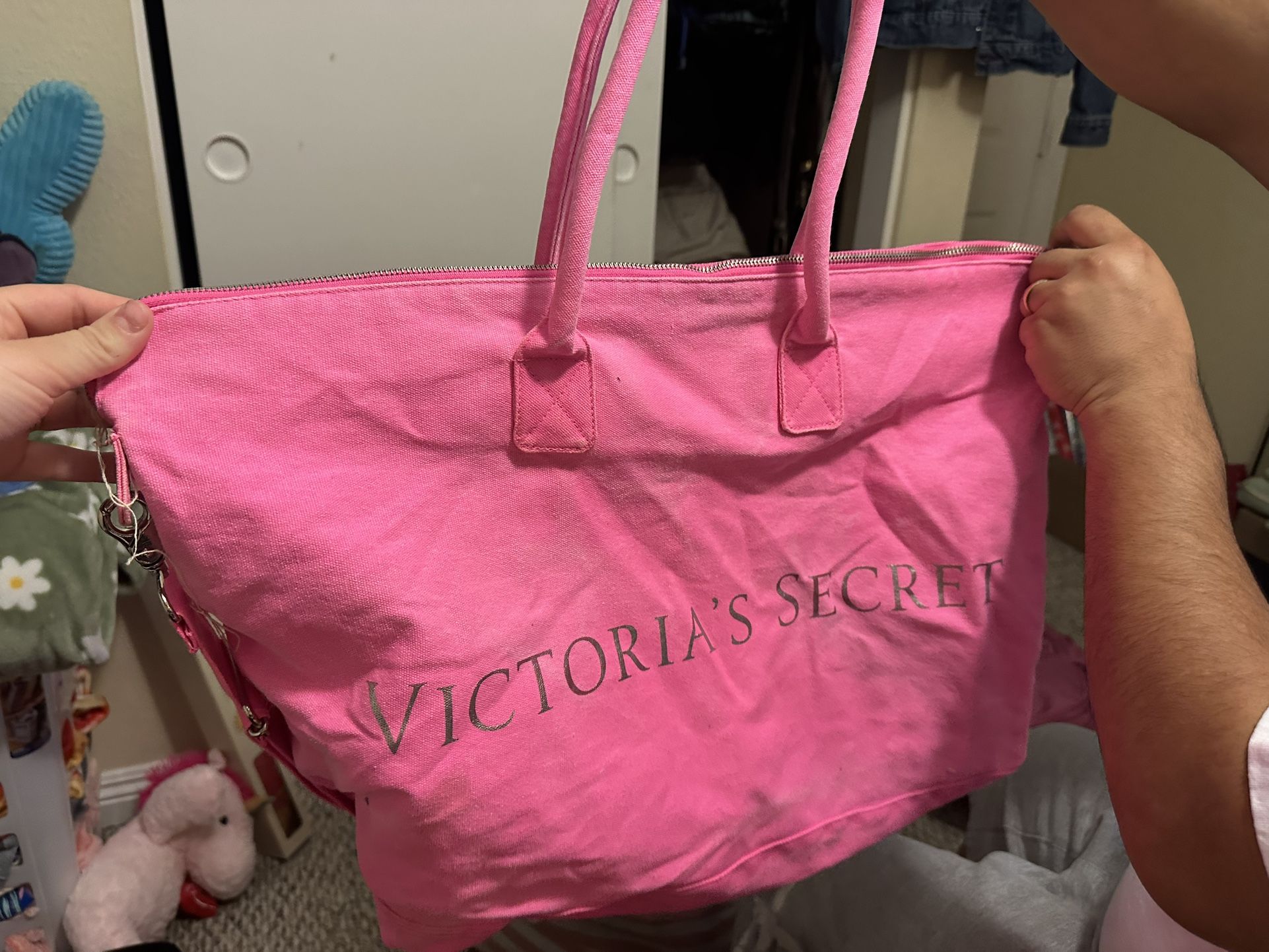 Vintage Vs Duffle Bag