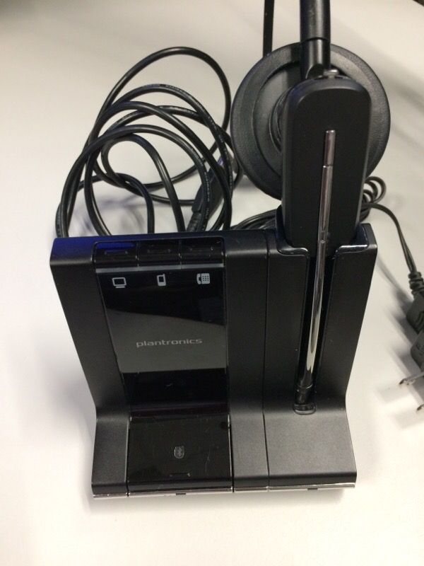 Plantronics WO2 wireless headset