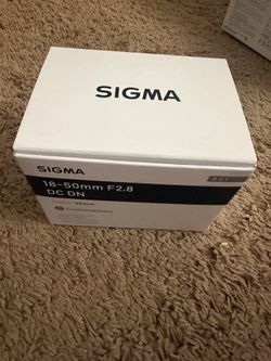 Sigma 18-50mm f/2.8 DC DN Contemporary for Sony E-mount is the ultimate lightweight, bright-aperture zoom for APS-C mirrorless cameras.  New in the bo