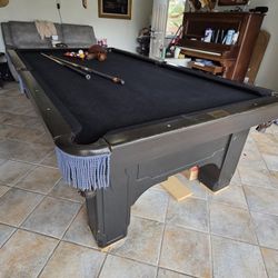Professional Size Pool Table