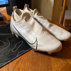 Nike Vapor Edge Pro 360 Cleats (BEST OFFER)