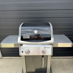 WEBER SPIRIT PROPANE GRILL