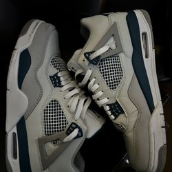 Jordan 4