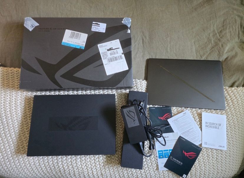 Zephyrus Asus Rog G16 Oled-240hx Gaming Laptop