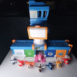 Super Wings Airport Adventures Toy Set