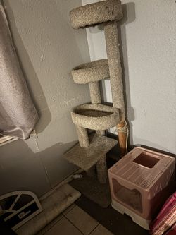 Cat Tower And Litter Box Used Good Condition