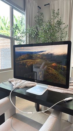 Apple 27 inch Thunderbolt Display