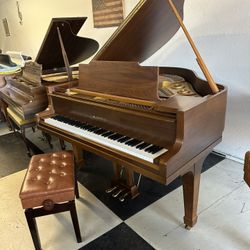 Kawai Baby Grand Walnut Color. Free Delivery 