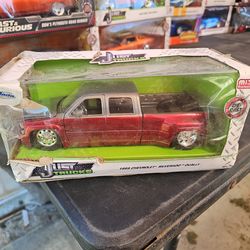 Collectible silverado