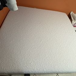 KING MATTRESS & BOX SPRINGS