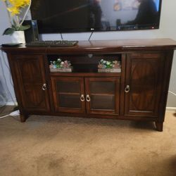 Mueble De Madera 56"×17" En Excelentes Condiciones