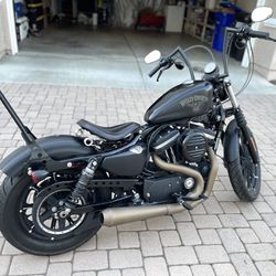2016 Harley Davidson 883