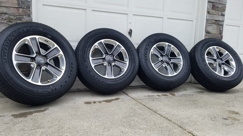 Awesome 2020 jeep wrangler sahara 18" wheels and tires