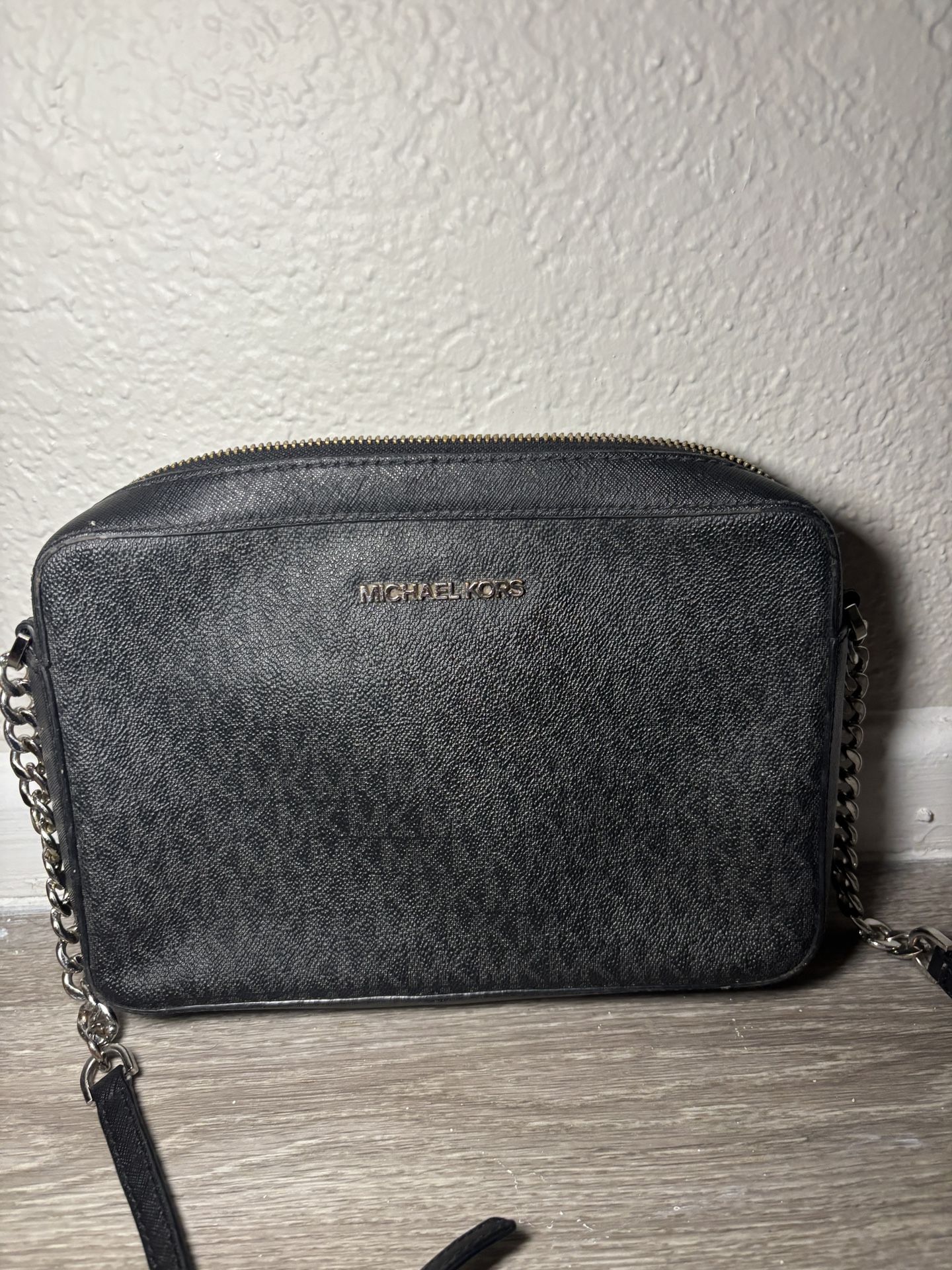 Micheal Kors Purse