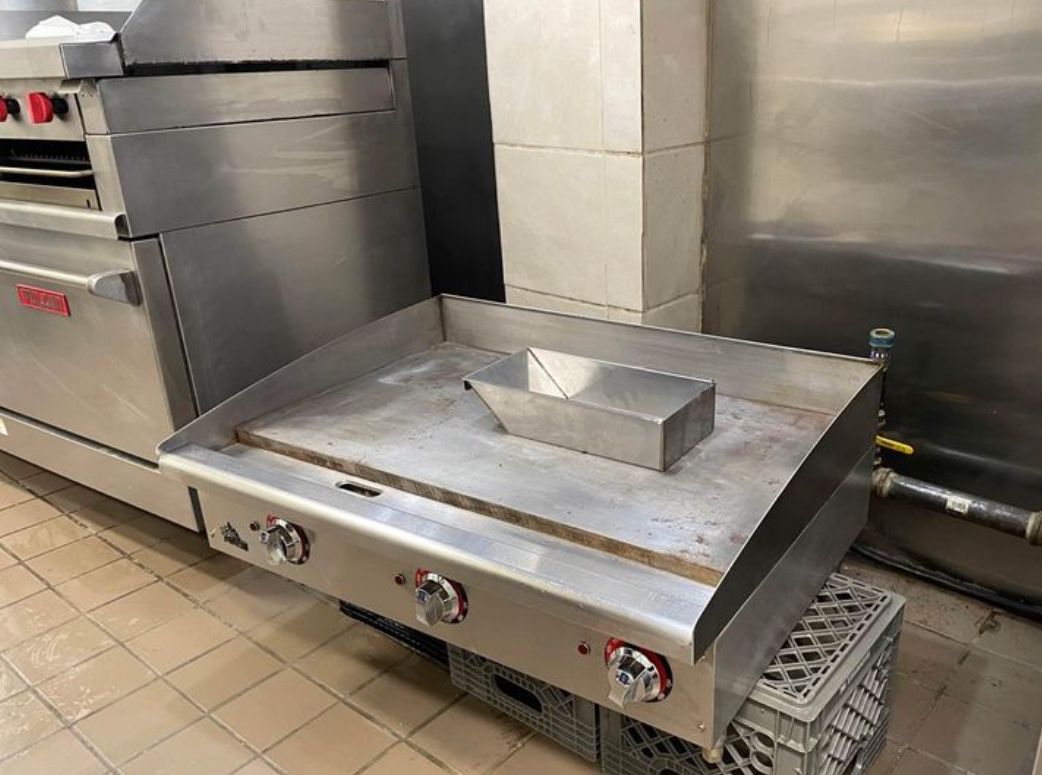 Star 36" Electric Griddle w/ thermostatic controls 