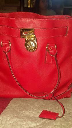 Red bag michael kors I don't use it anymore I have other new bags $ 80