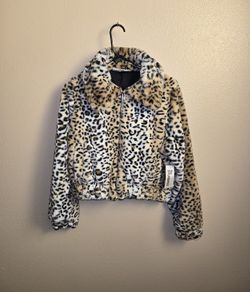 Sofia Jeans Women's and Women's Plus Faux Fur Chubby Jacket
