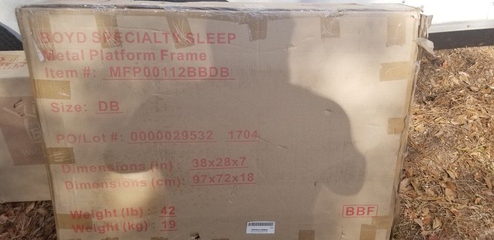 Boyd Specialty Sleep Metal Platform frame 