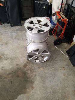 Set  of 16in Factory  Chevy Wheels 5× 110 Bolt Pattern. 