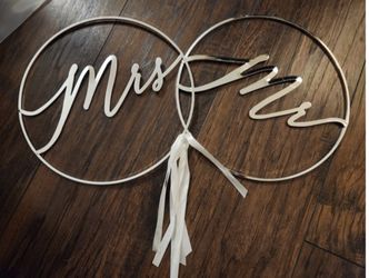 Mr and Mrs signs