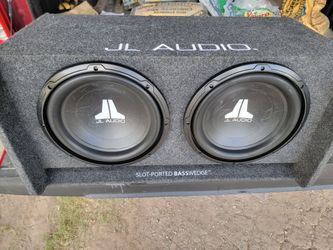 JL Audio CP212-W0v3
BassWedge slot-ported enclosure with two 12" W0v3 subwoofers they sound amazing