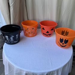 Plastic Trick Or Treating Baskets 