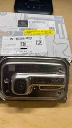 OEM Mercedes CLA 250 headlight moduleE