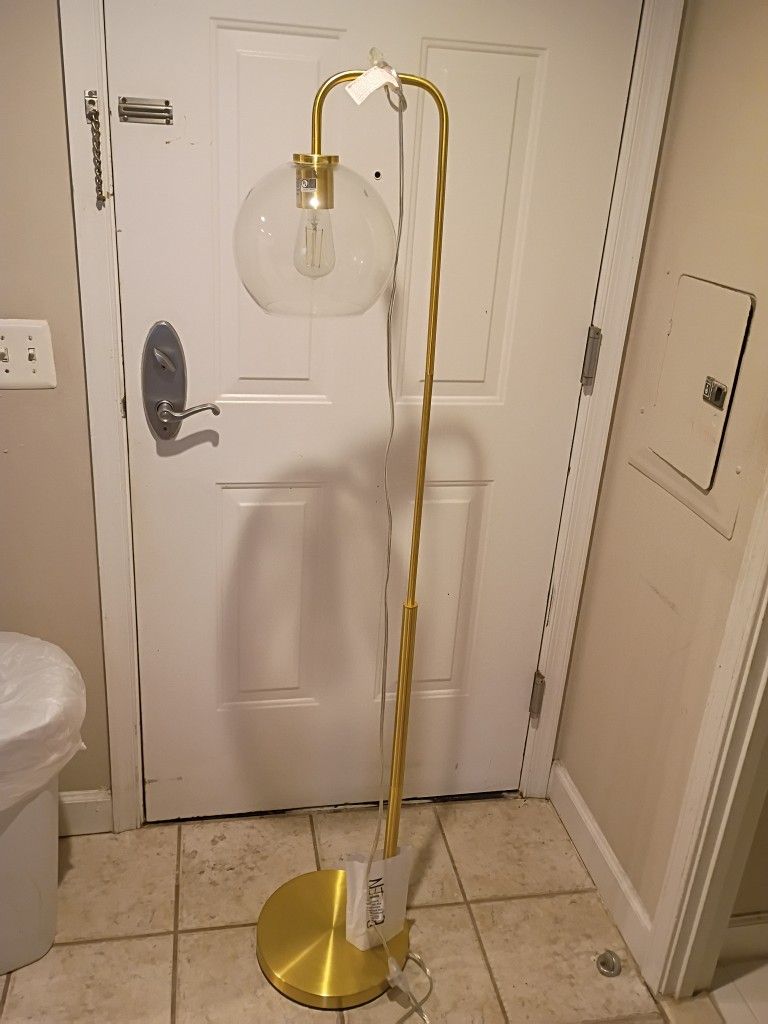 Floor Lamp Very Good Condition