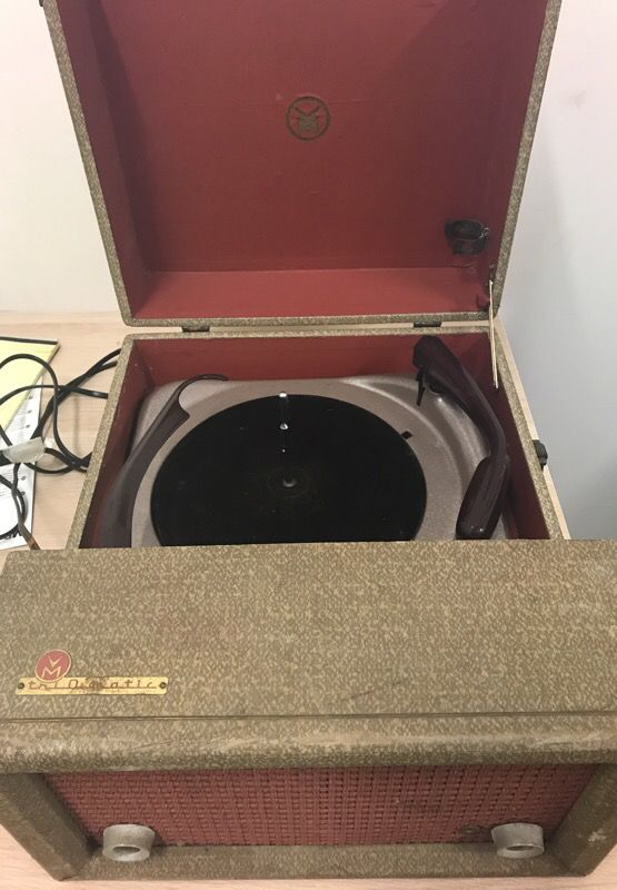 Vintage VM Voice of Music Turntable for repair/parts