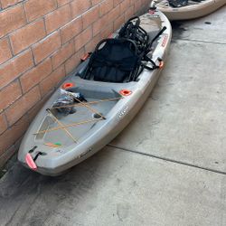 2 Kayaks