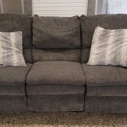 Recliner Couch (I CAN DELIVER)