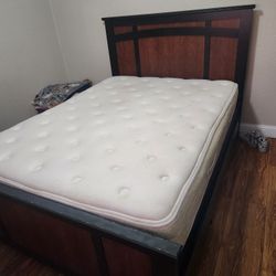 Queen Size Bedframe+ Mattress+box Springs 