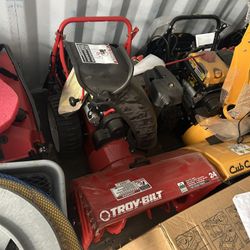 Troy-Bilt  Storm 2460 Snow Blower