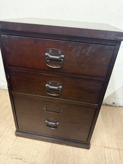 2 Nightstand/ 2 Muebles De Noche 