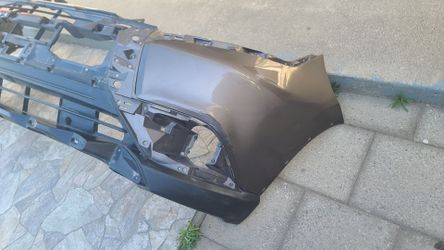 2016 - 2018 MITSUBISHI OUTLANDER FRONT BUMPER COVER GENUINE USED OEM.  L
