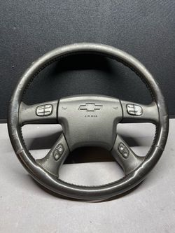 Chevy Silverado steering wheel w/ controls