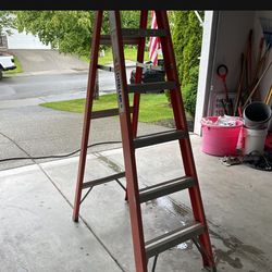 Keller 6 Foot Fiberglass Ladder