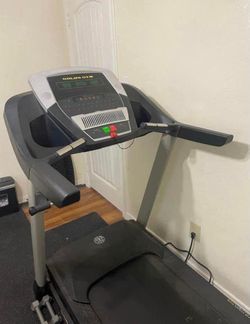 Gold’s Gym Treadmill – Good Condition