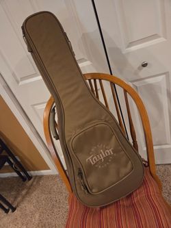 BABY TAYLOR 3/4 SIZE GUITAR BACKPACK CASE