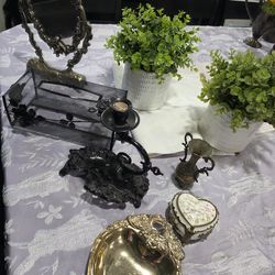 Vintage Items & Fake Plants