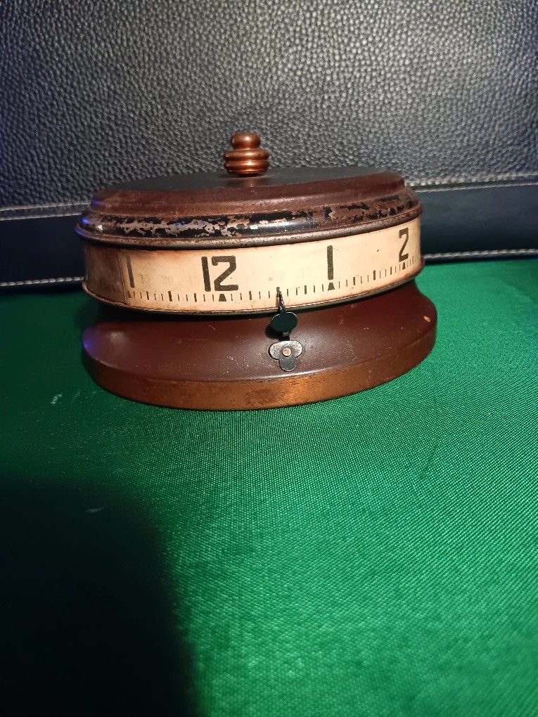 1930 Rotary Mystery Clock