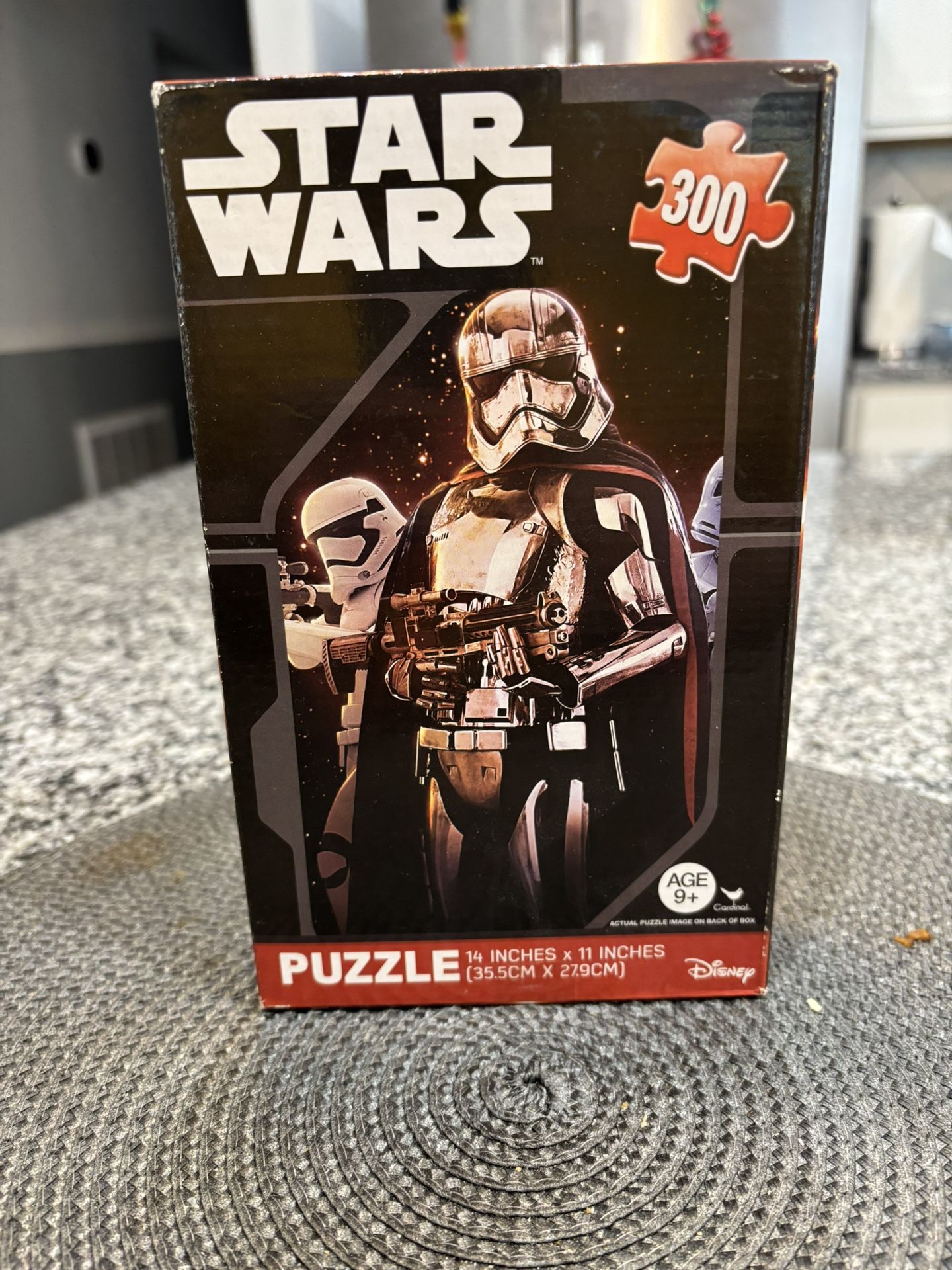Star Wars 300-Piece Puzzle — Fun, Relaxing, & Perfect for Fans!