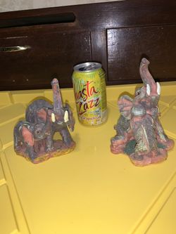 Set of 2 elephants decorations