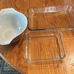3 pieces of baking Dishes  9.25 x 13.25 or 3 quarts size 