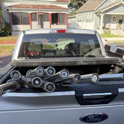 American Barbell – Olympic Barbell 20kg – Commercial Grade – $100