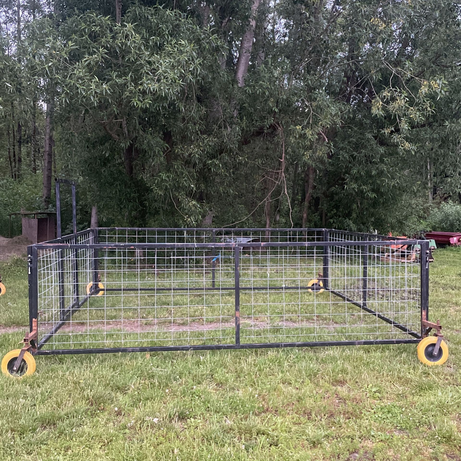 16’x16’ Rolling Animal Pens