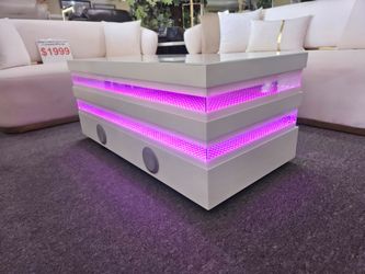Brand new multi LED coffee table with Bluetooth and speakers (47.2"W X 23.6"D)